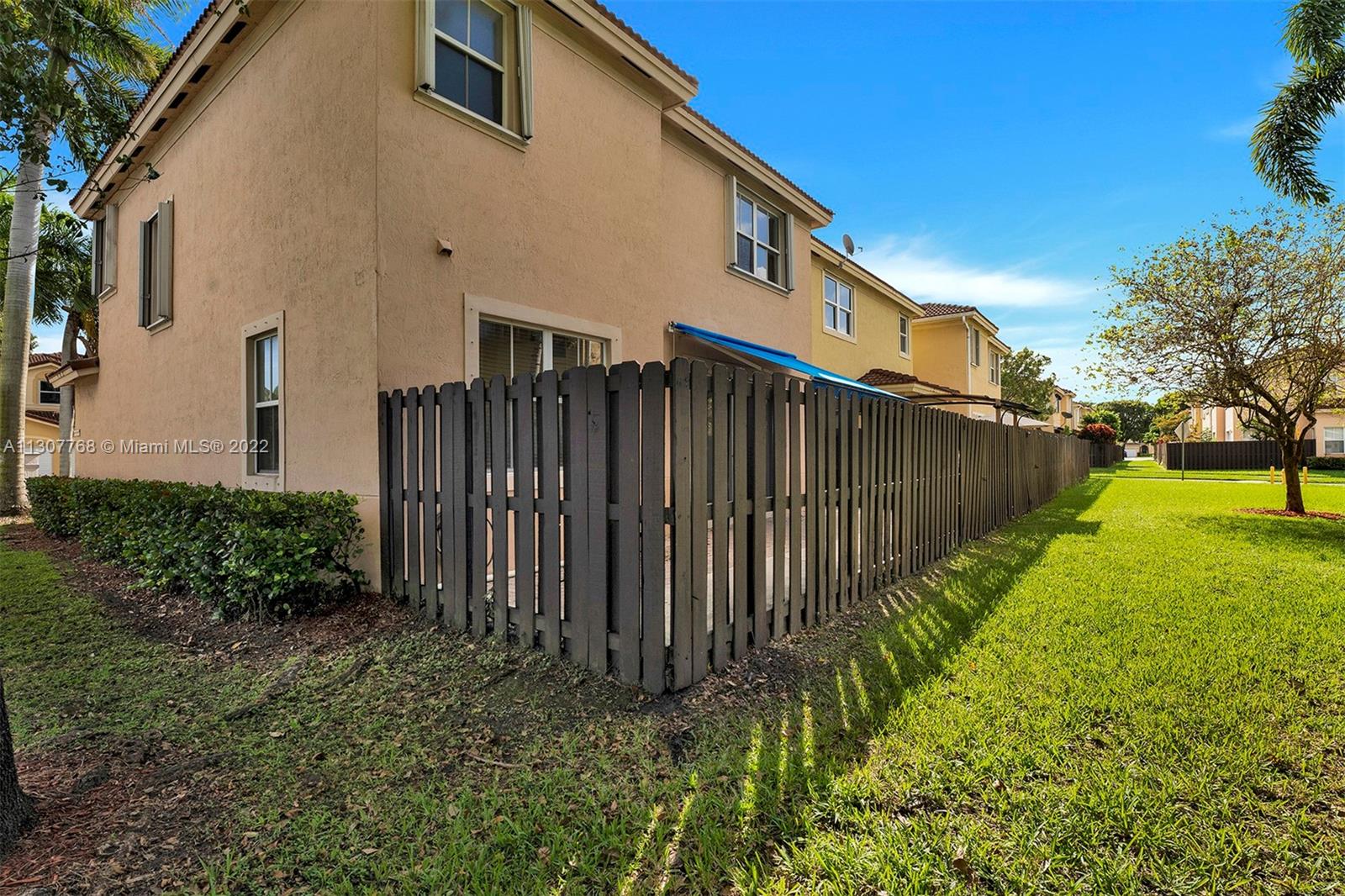 KENDALL BREEZE - Residential