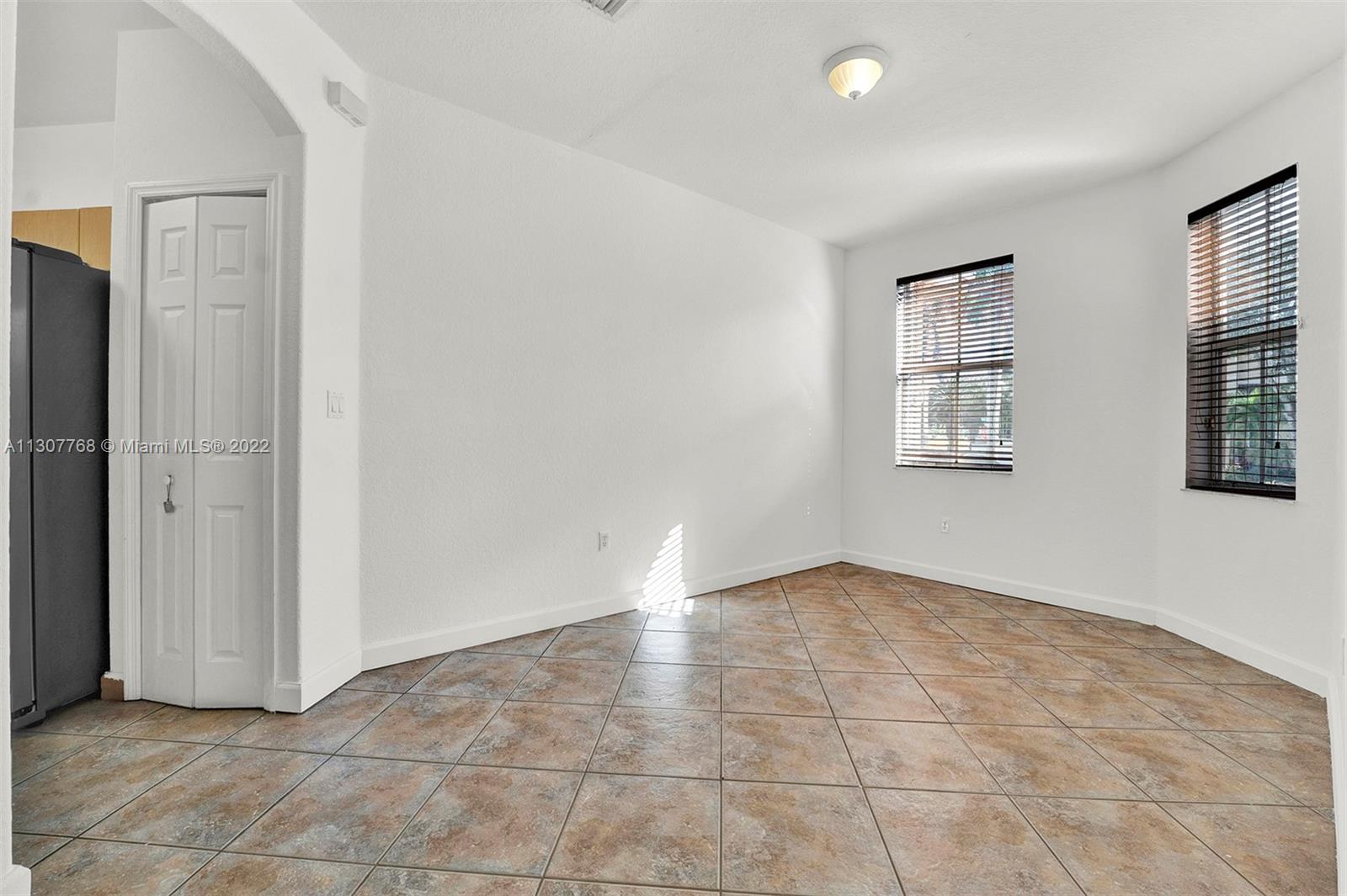 KENDALL BREEZE - Residential