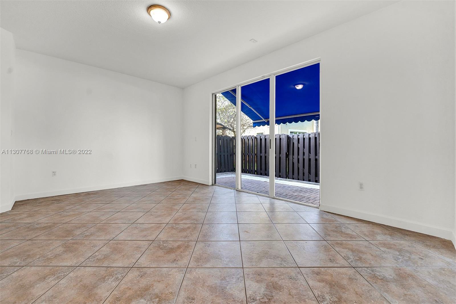 KENDALL BREEZE - Residential