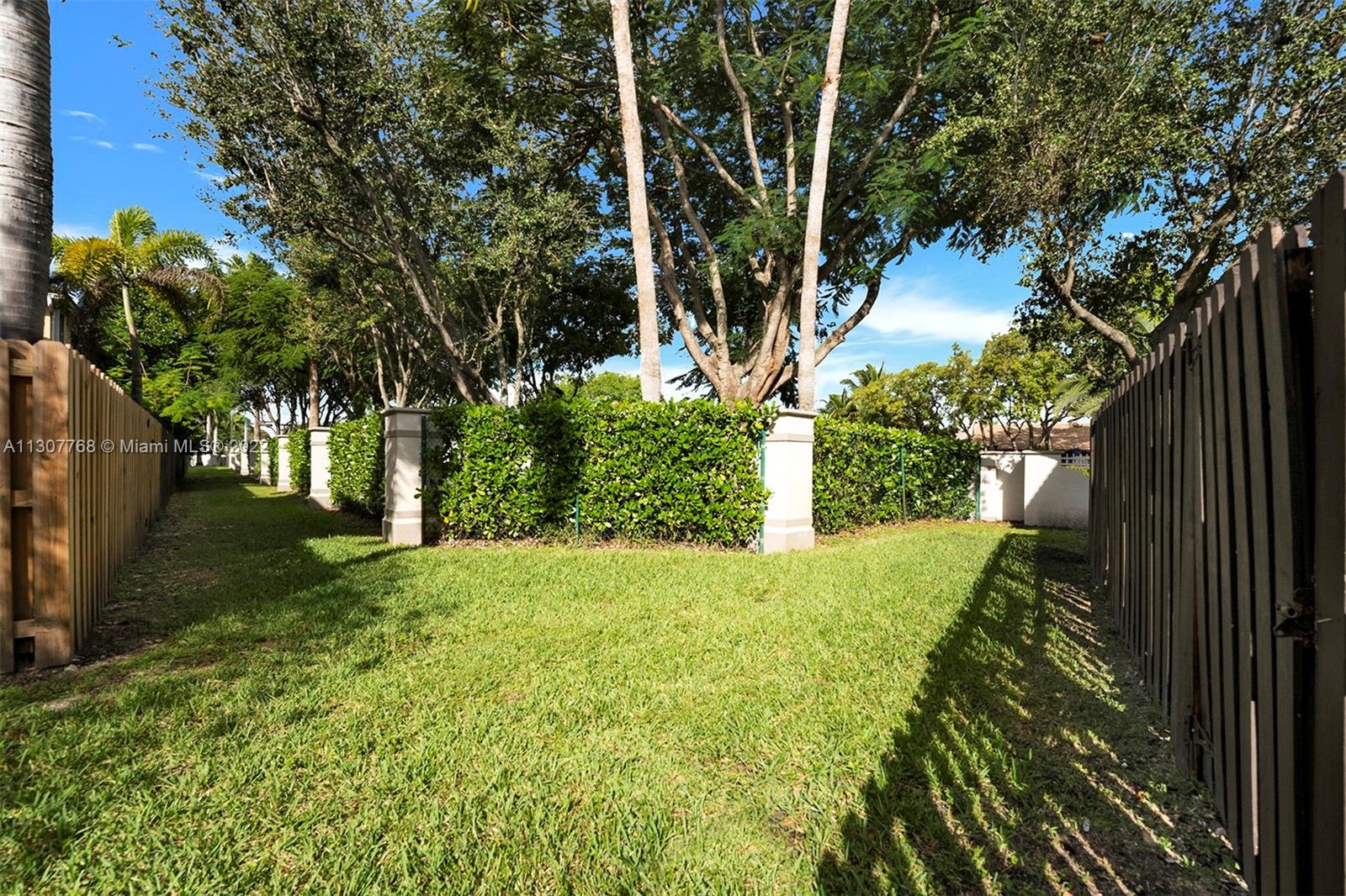 KENDALL BREEZE - Residential