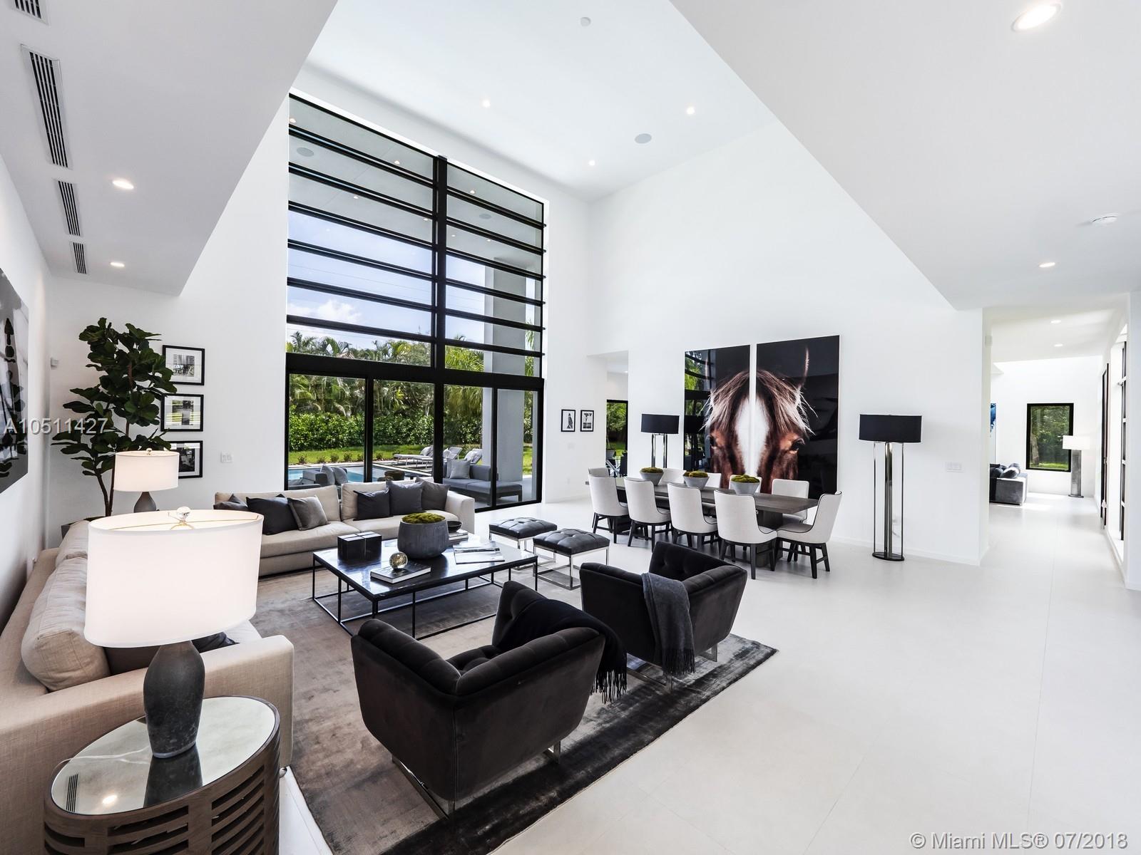 COLLINS HEIGHTS - Residential