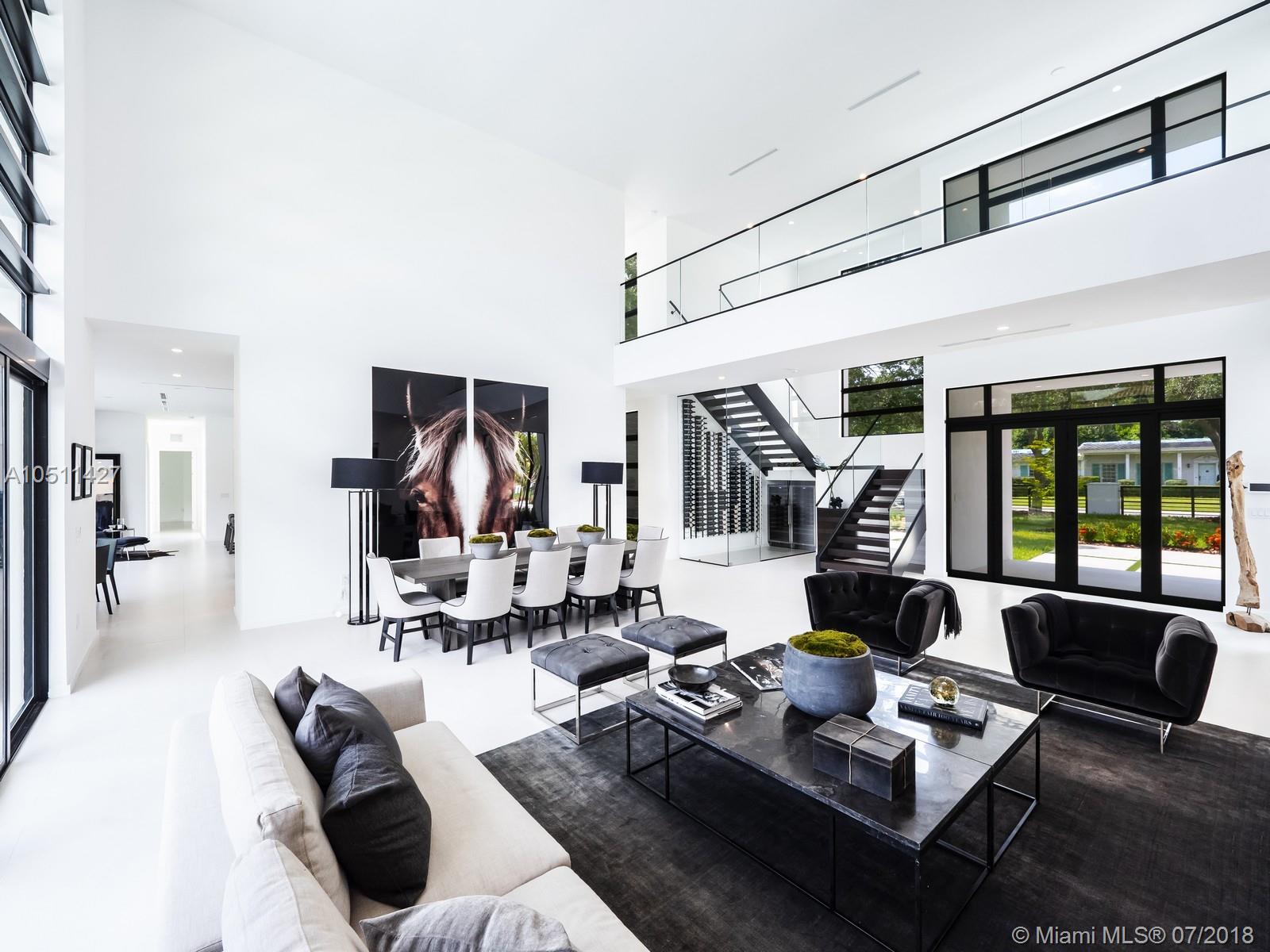 COLLINS HEIGHTS - Residential