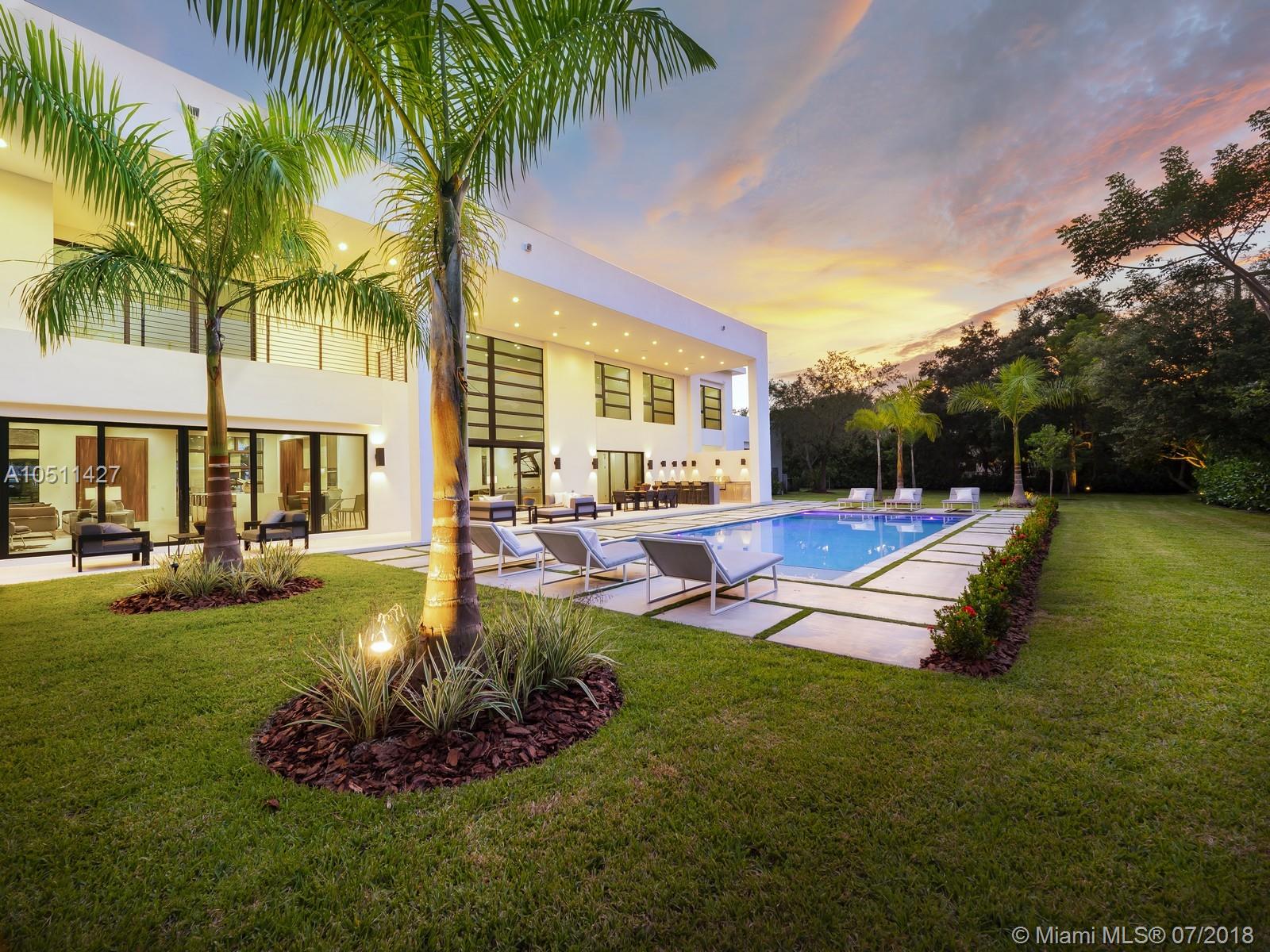 COLLINS HEIGHTS - Residential