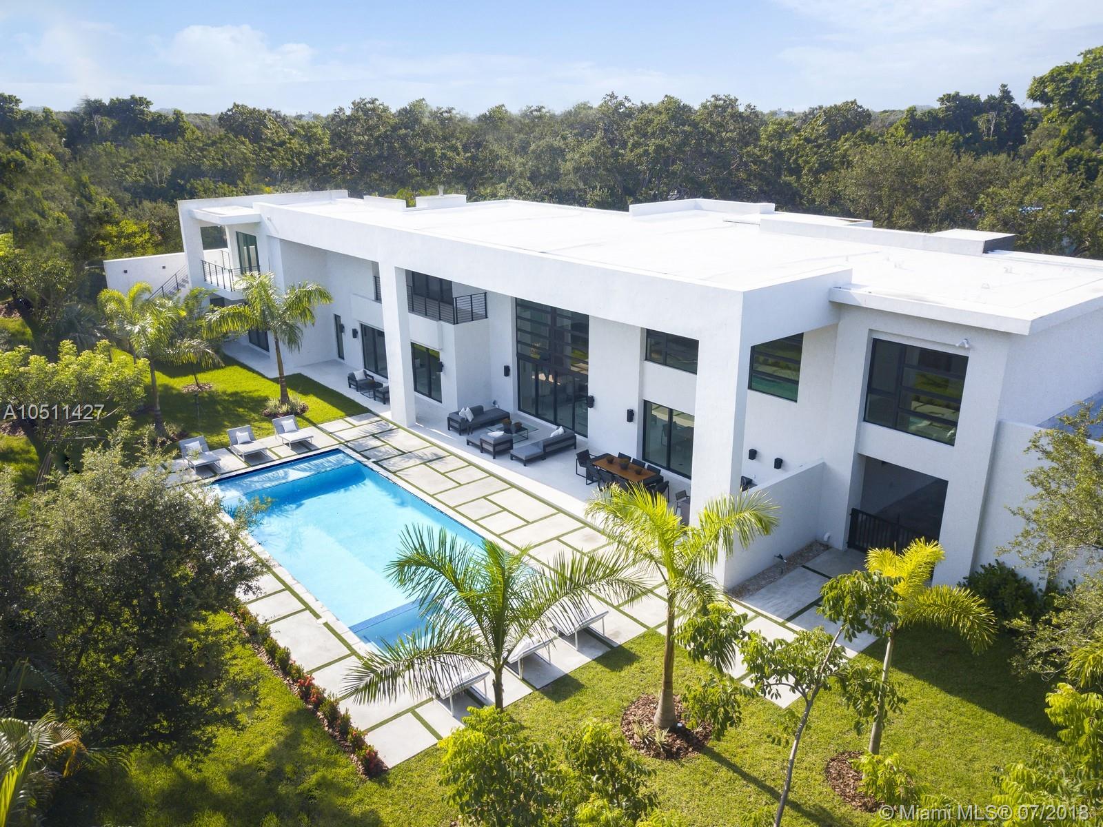 COLLINS HEIGHTS - Residential