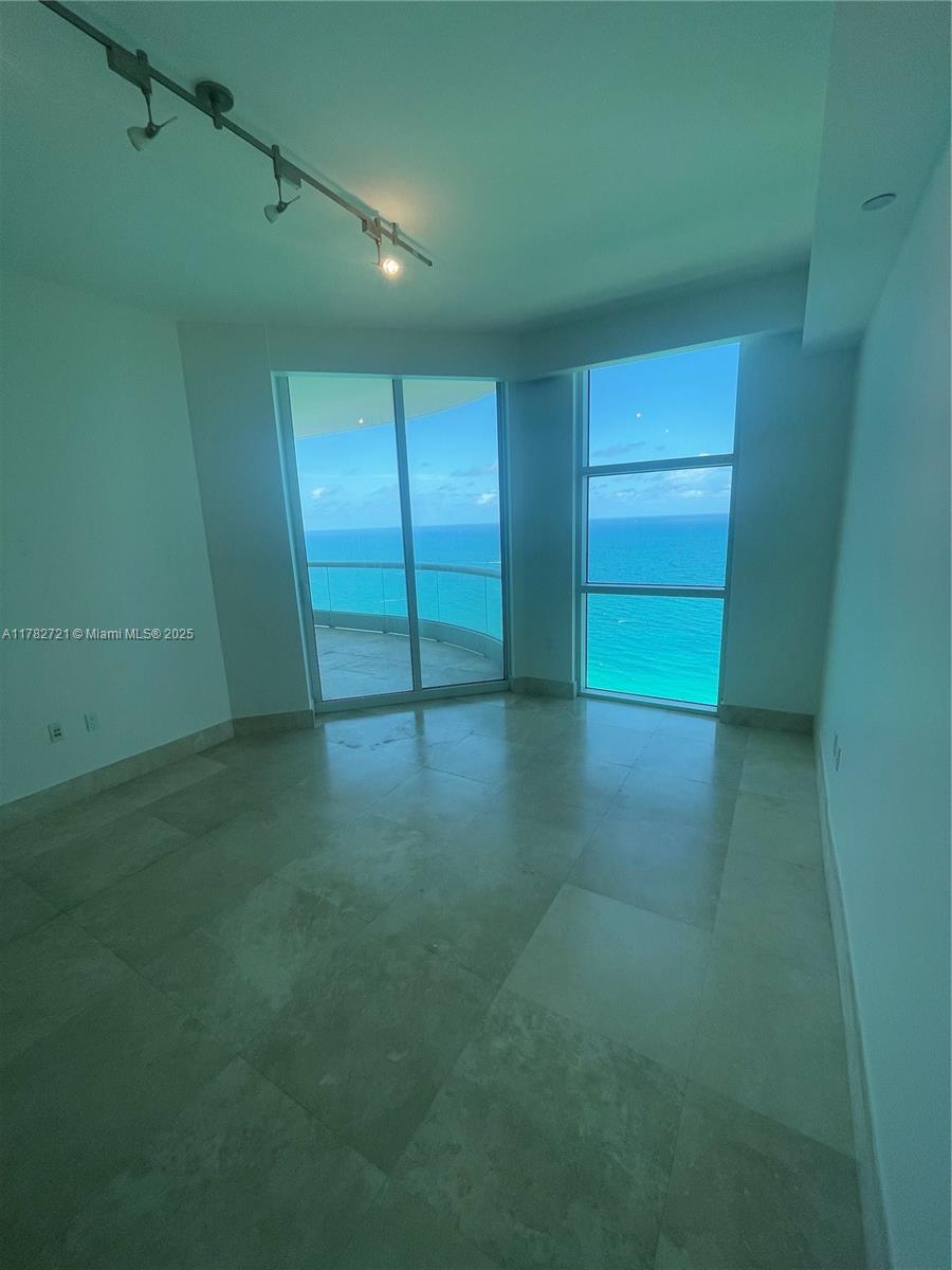 TURNBERRY OCEAN COLONY SOU - Residential Lease
