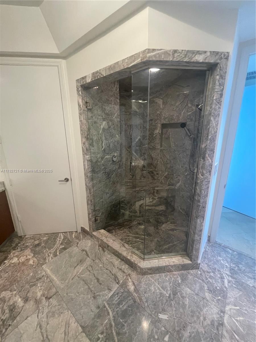 TURNBERRY OCEAN COLONY SOU - Residential Lease