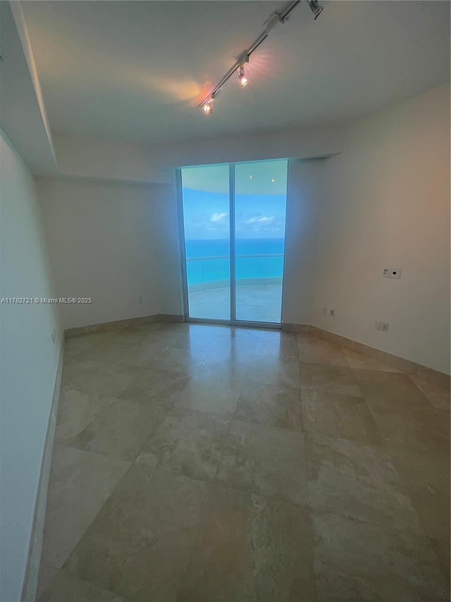 TURNBERRY OCEAN COLONY SOU - Residential Lease