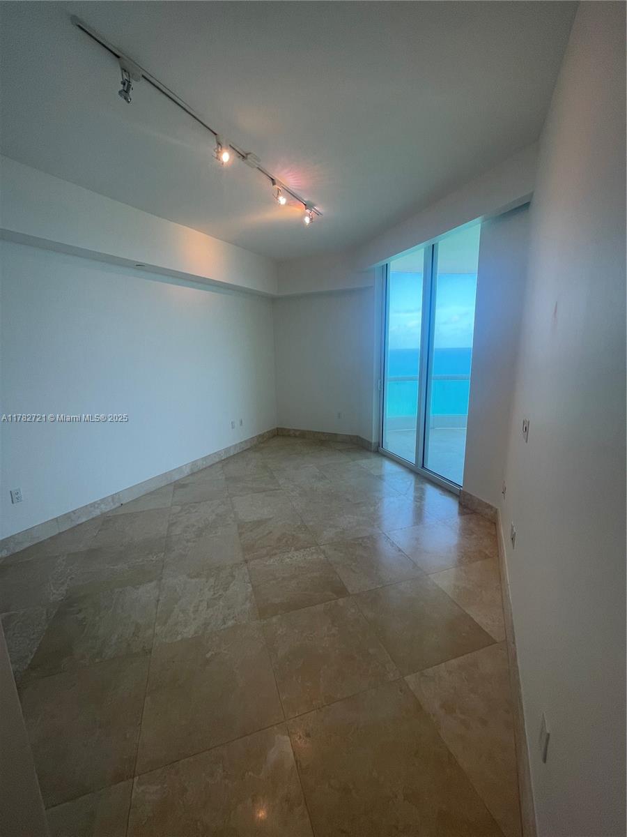 TURNBERRY OCEAN COLONY SOU - Residential Lease