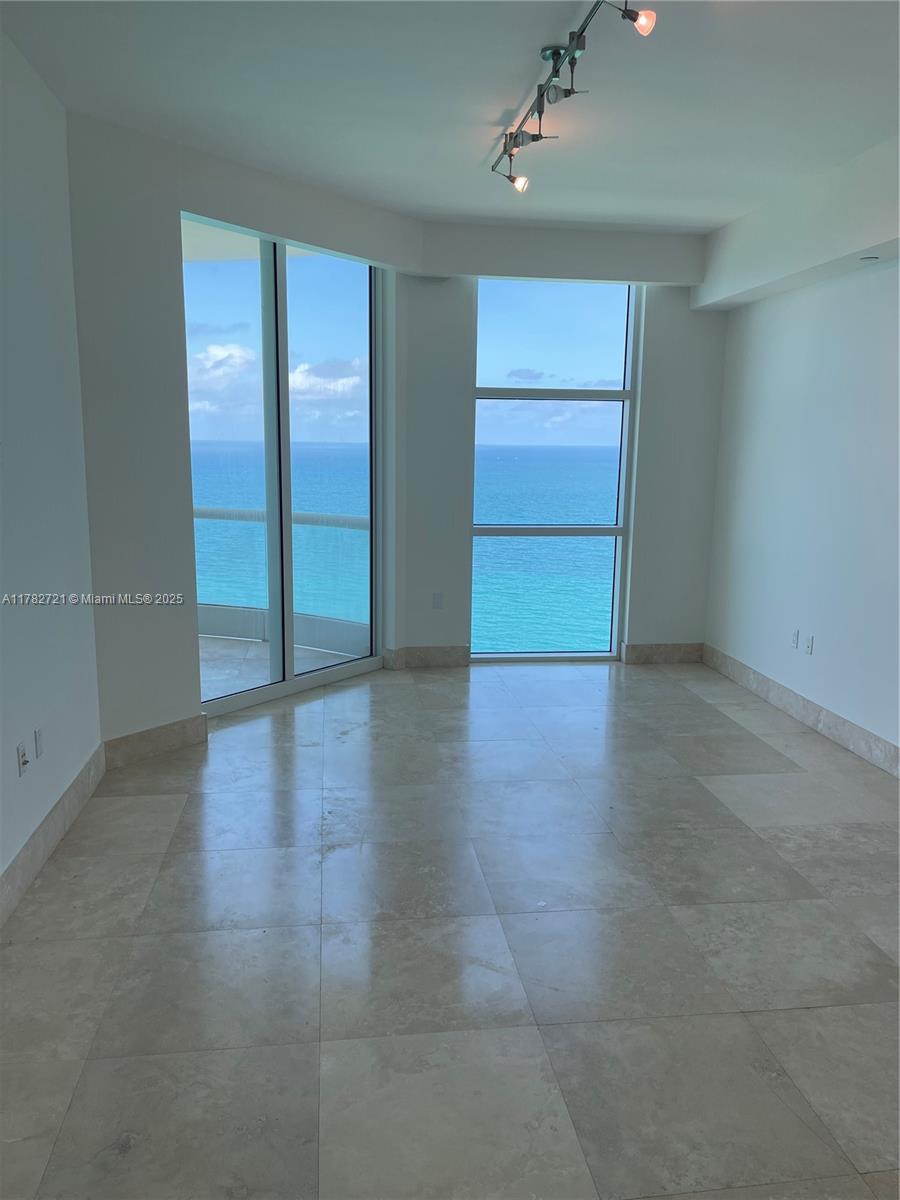 TURNBERRY OCEAN COLONY SOU - Residential Lease