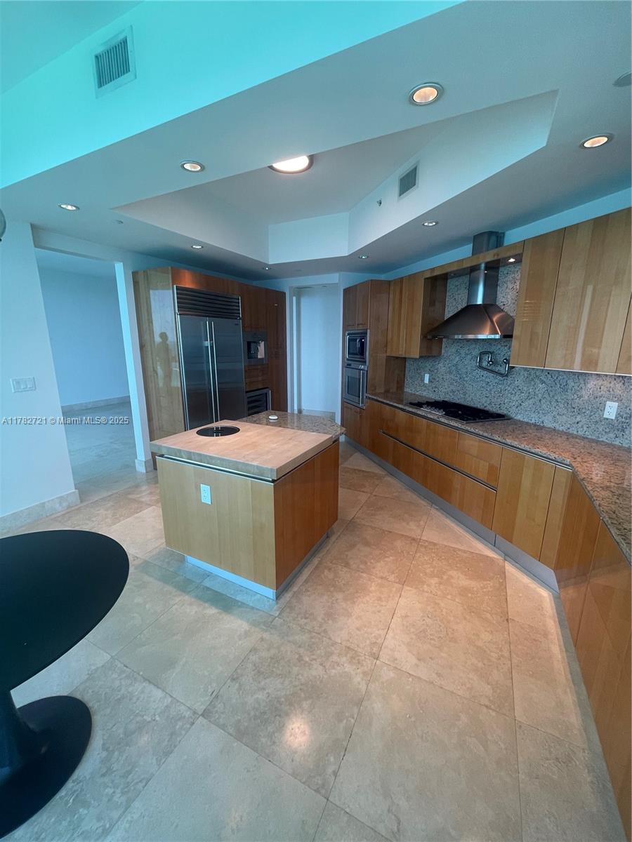 TURNBERRY OCEAN COLONY SOU - Residential Lease