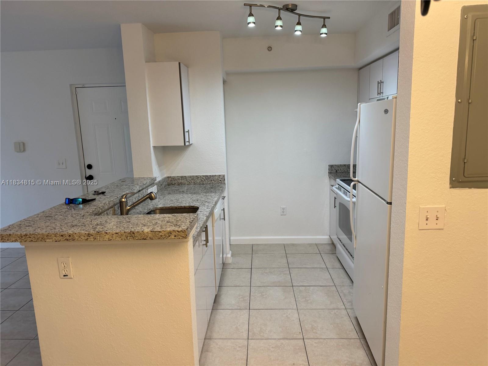 15410 SW 284th St 8207