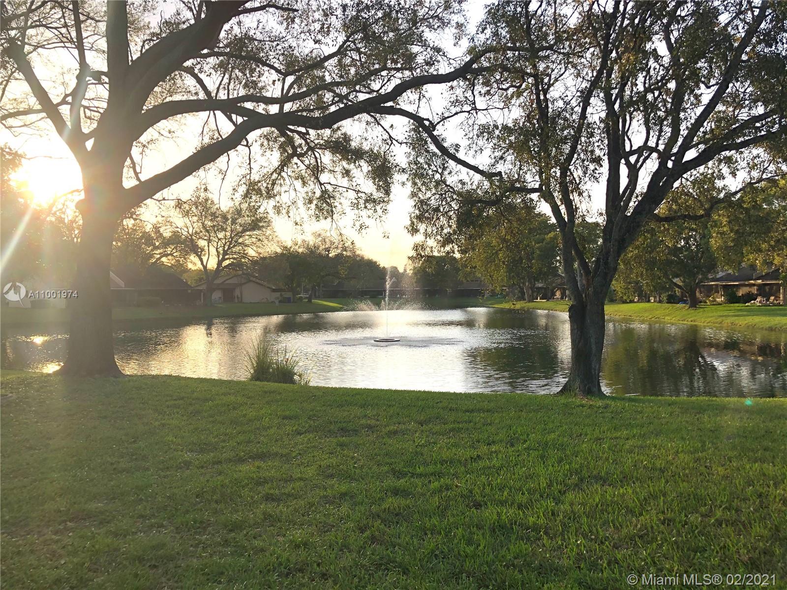 EAST LAKE TOWNHOMES PER D - Residential Lease