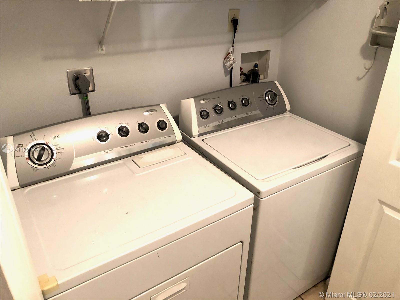 EAST LAKE TOWNHOMES PER D - Residential Lease