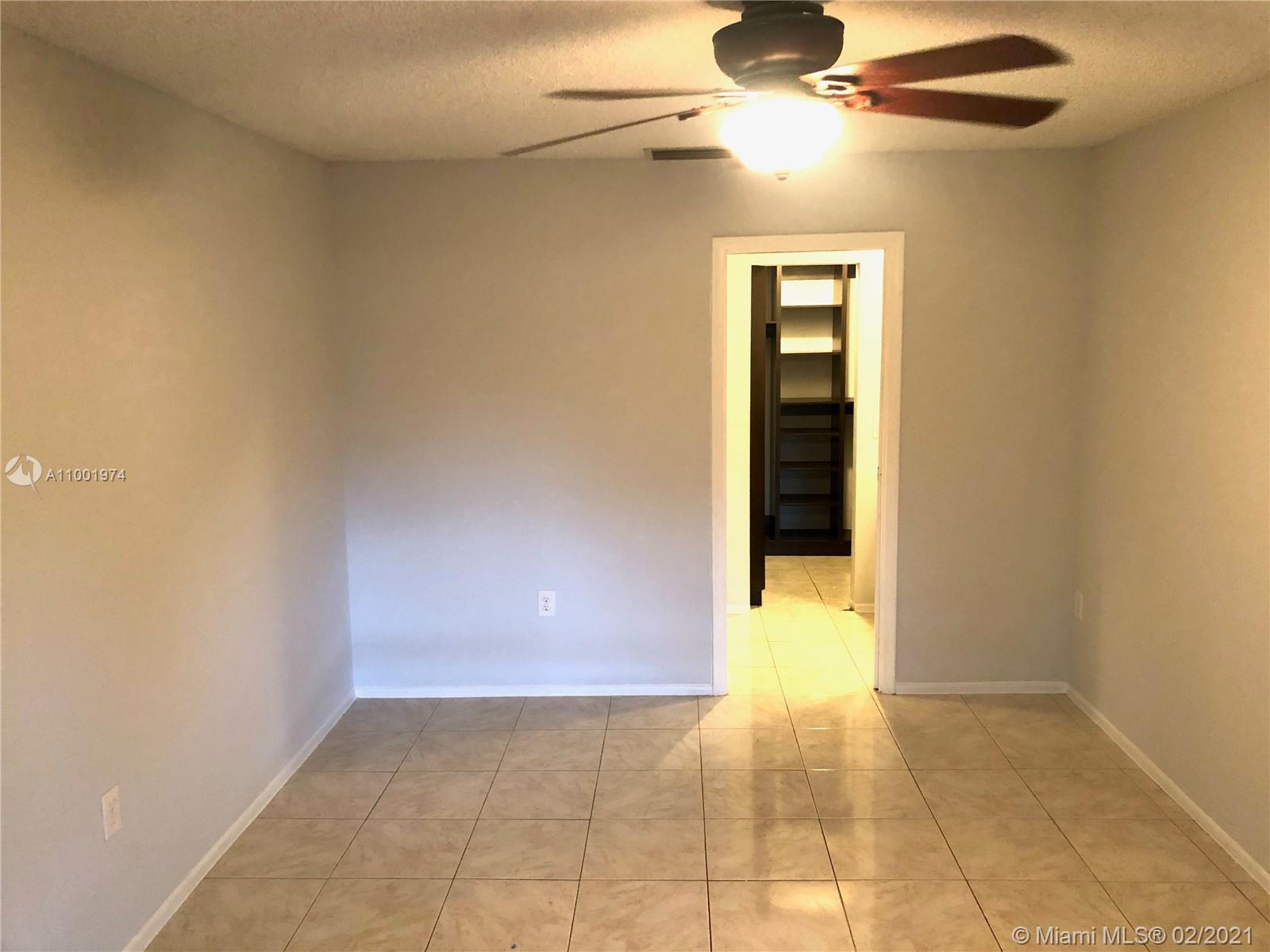 EAST LAKE TOWNHOMES PER D - Residential Lease