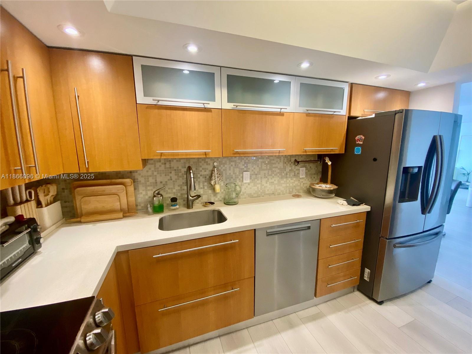 THE PALM BAY YACHT CLUB C - Residential