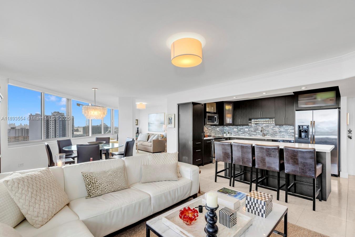 BURLEIGH HOUSE CONDO - Residential