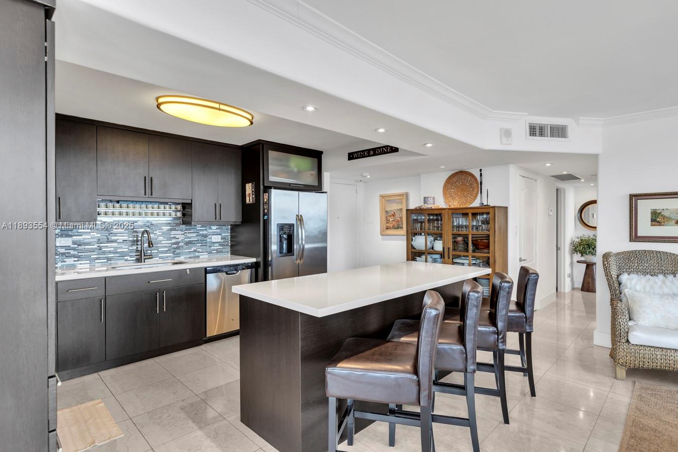 BURLEIGH HOUSE CONDO - Residential