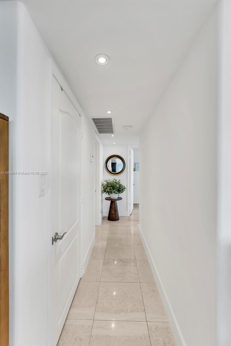 BURLEIGH HOUSE CONDO - Residential