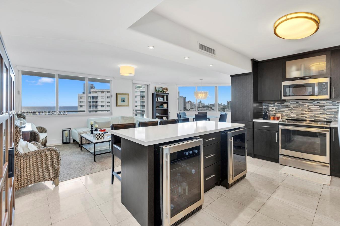 BURLEIGH HOUSE CONDO - Residential
