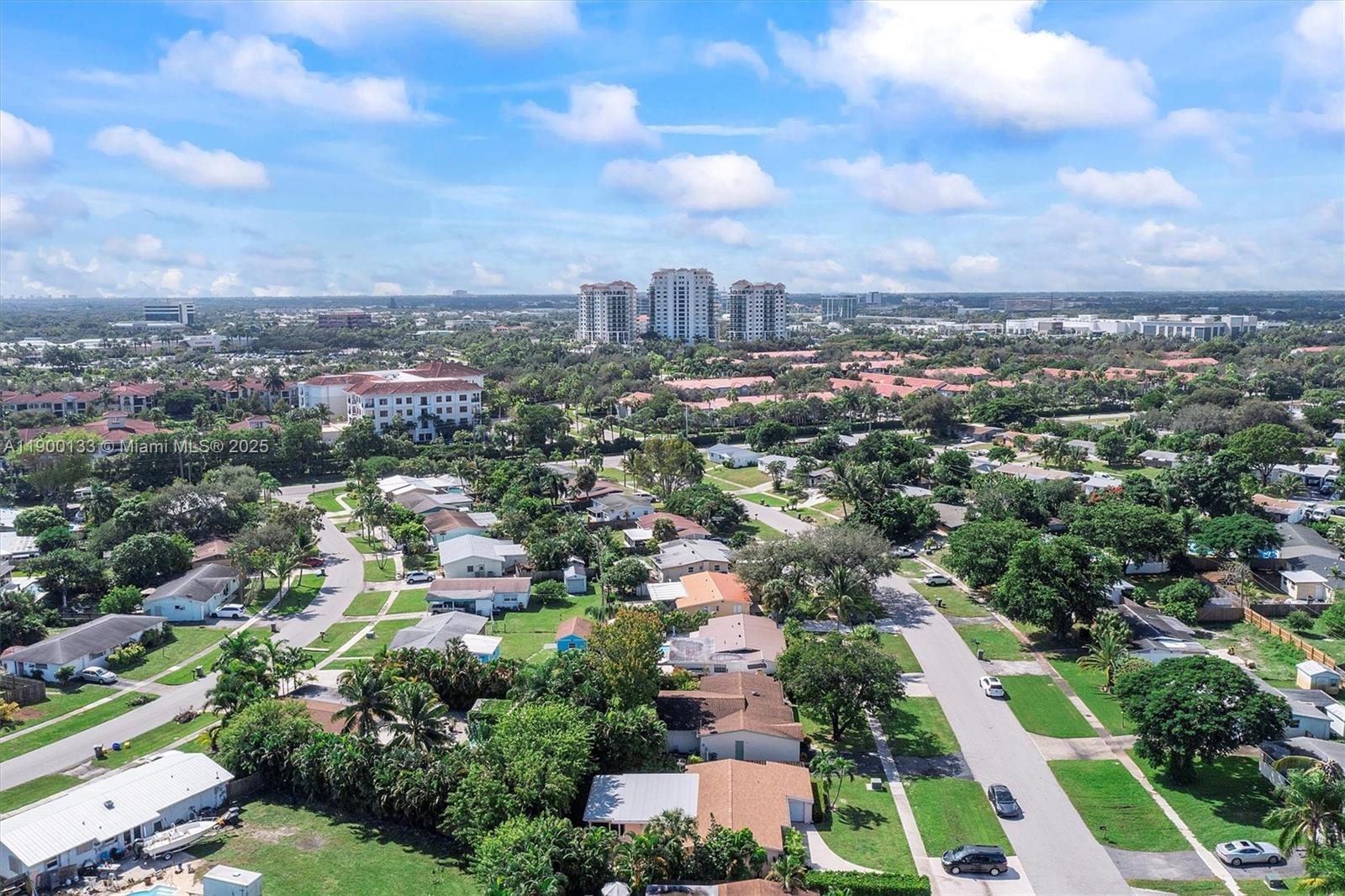 PALM BEACH CABANA COLONY - Residential