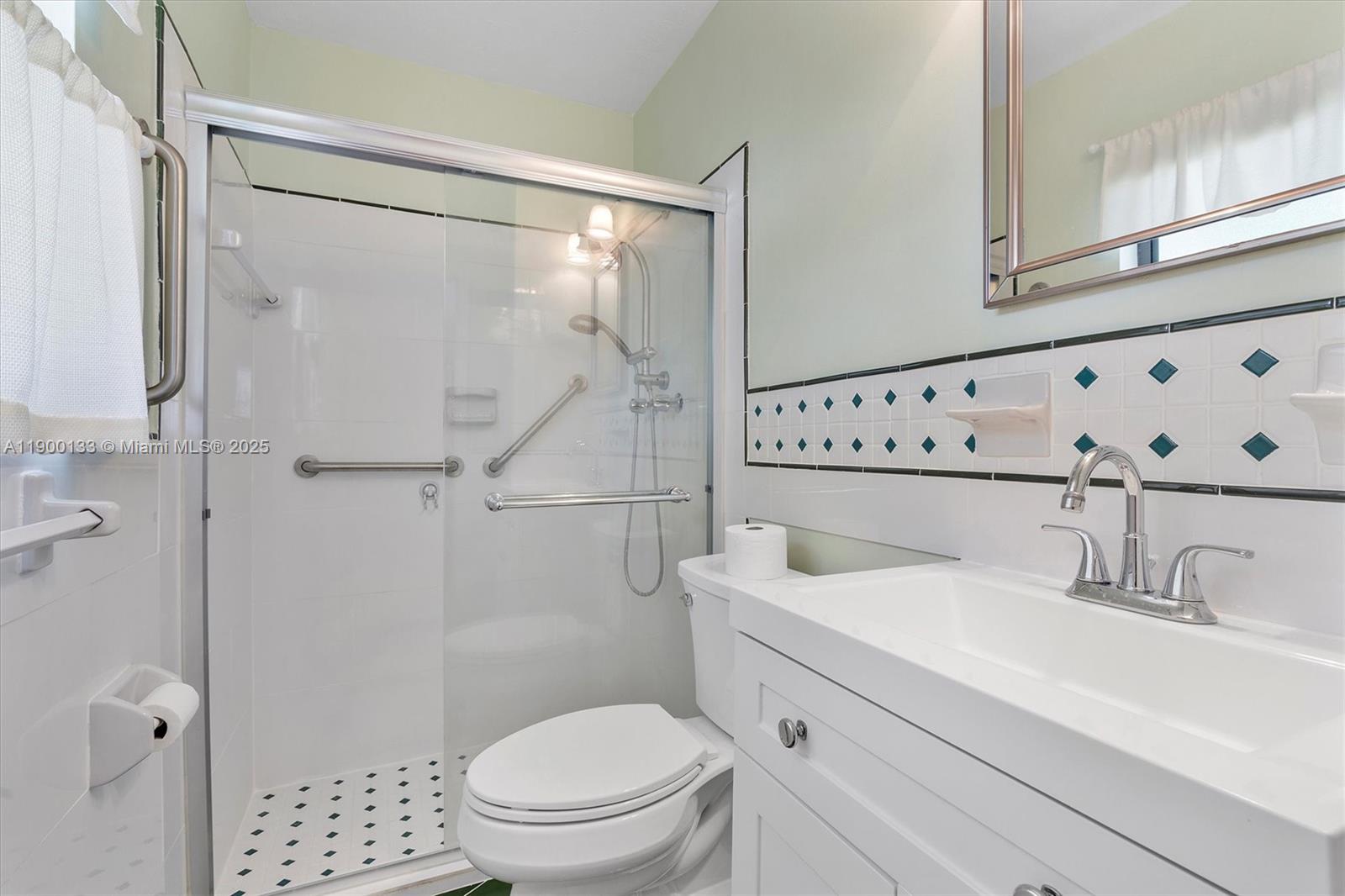 PALM BEACH CABANA COLONY - Residential