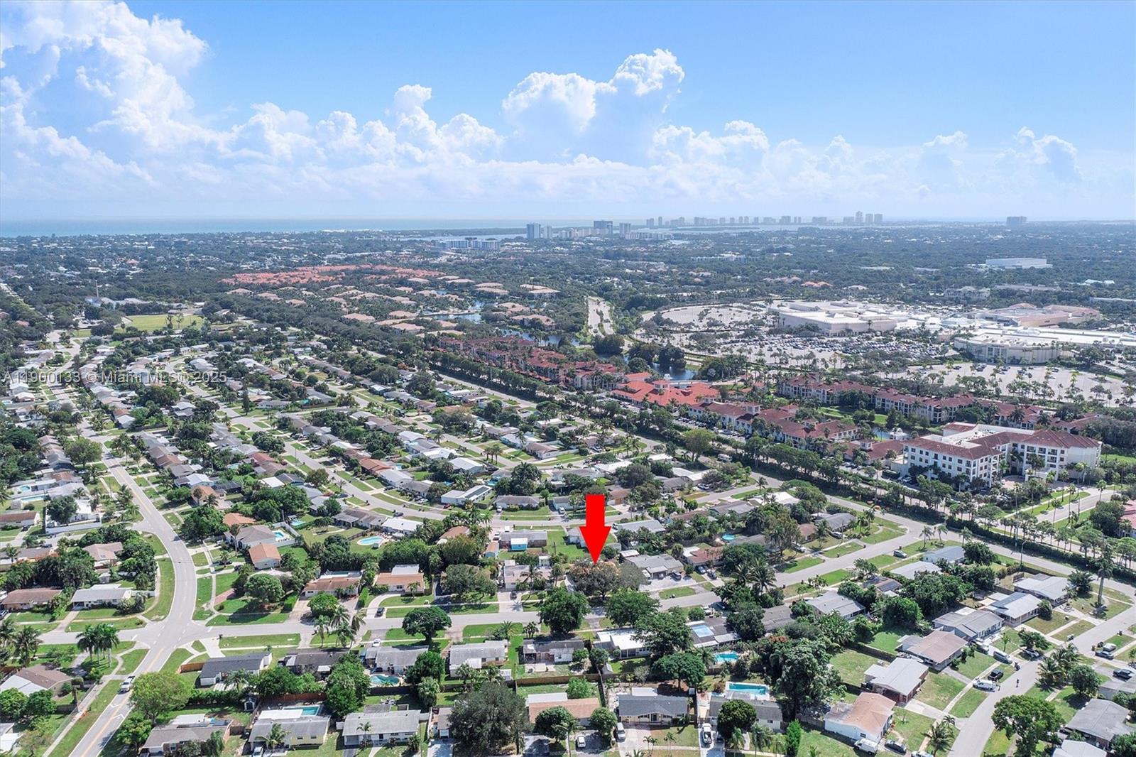 PALM BEACH CABANA COLONY - Residential