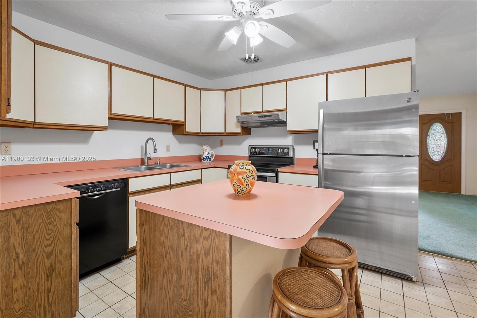 PALM BEACH CABANA COLONY - Residential