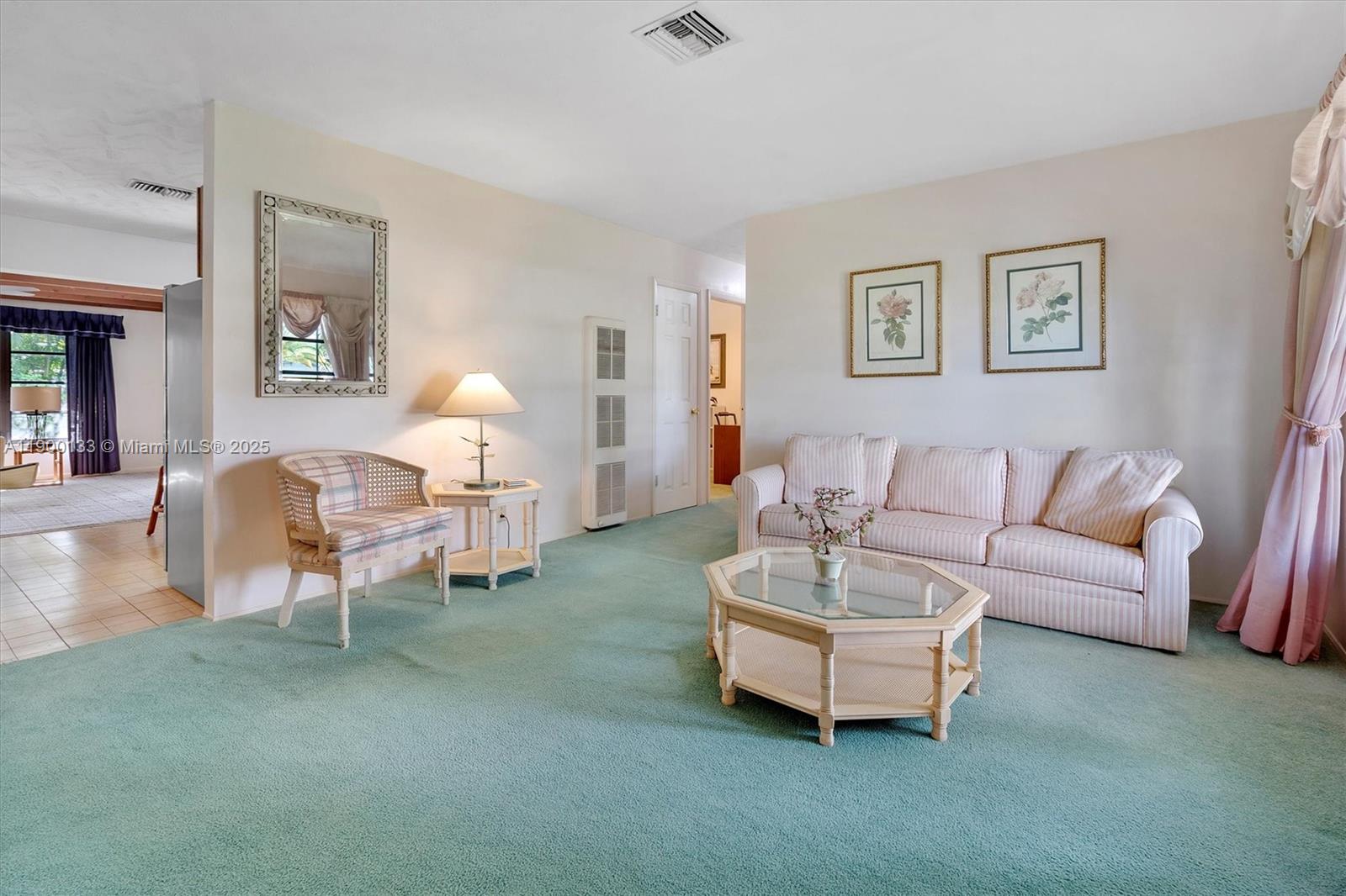 PALM BEACH CABANA COLONY - Residential