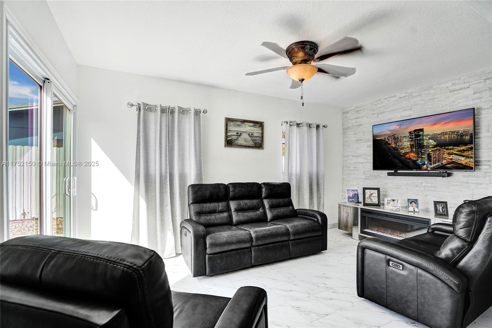 DRIFTWOOD ESTATES NO 10 - Residential