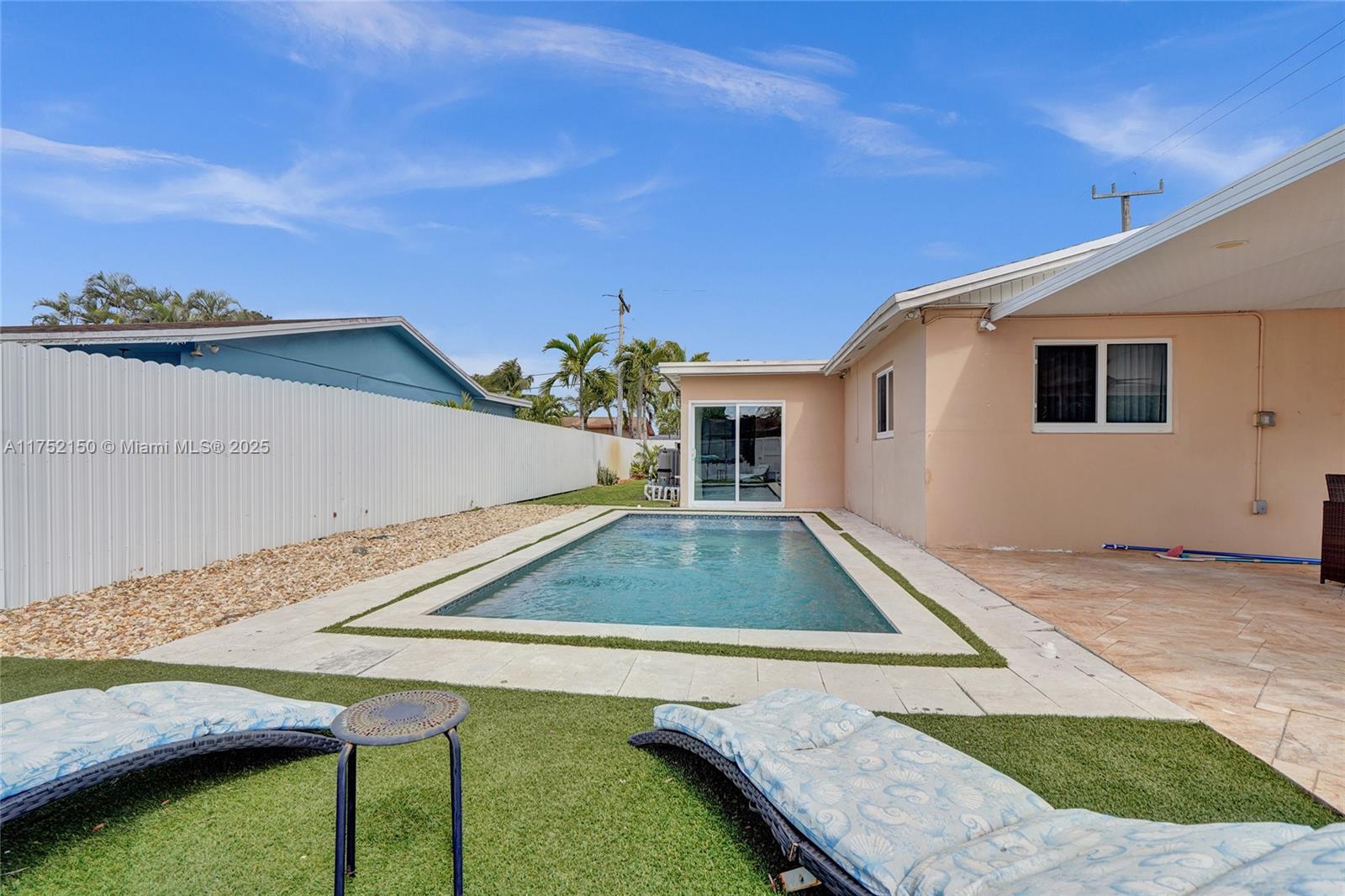 DRIFTWOOD ESTATES NO 10 - Residential