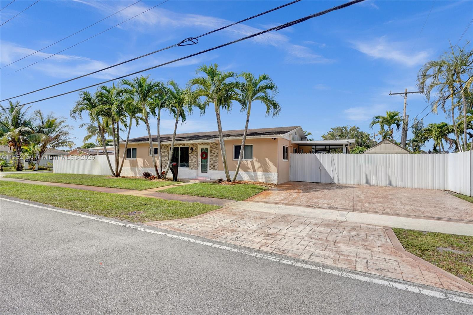 DRIFTWOOD ESTATES NO 10 - Residential