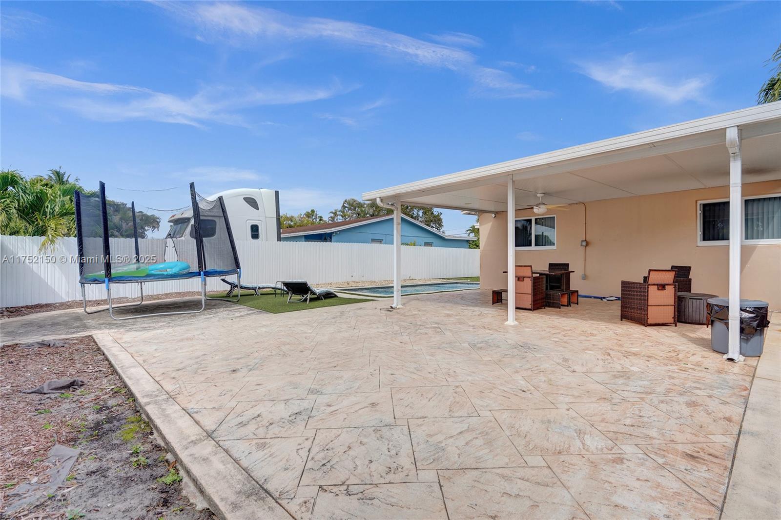 DRIFTWOOD ESTATES NO 10 - Residential