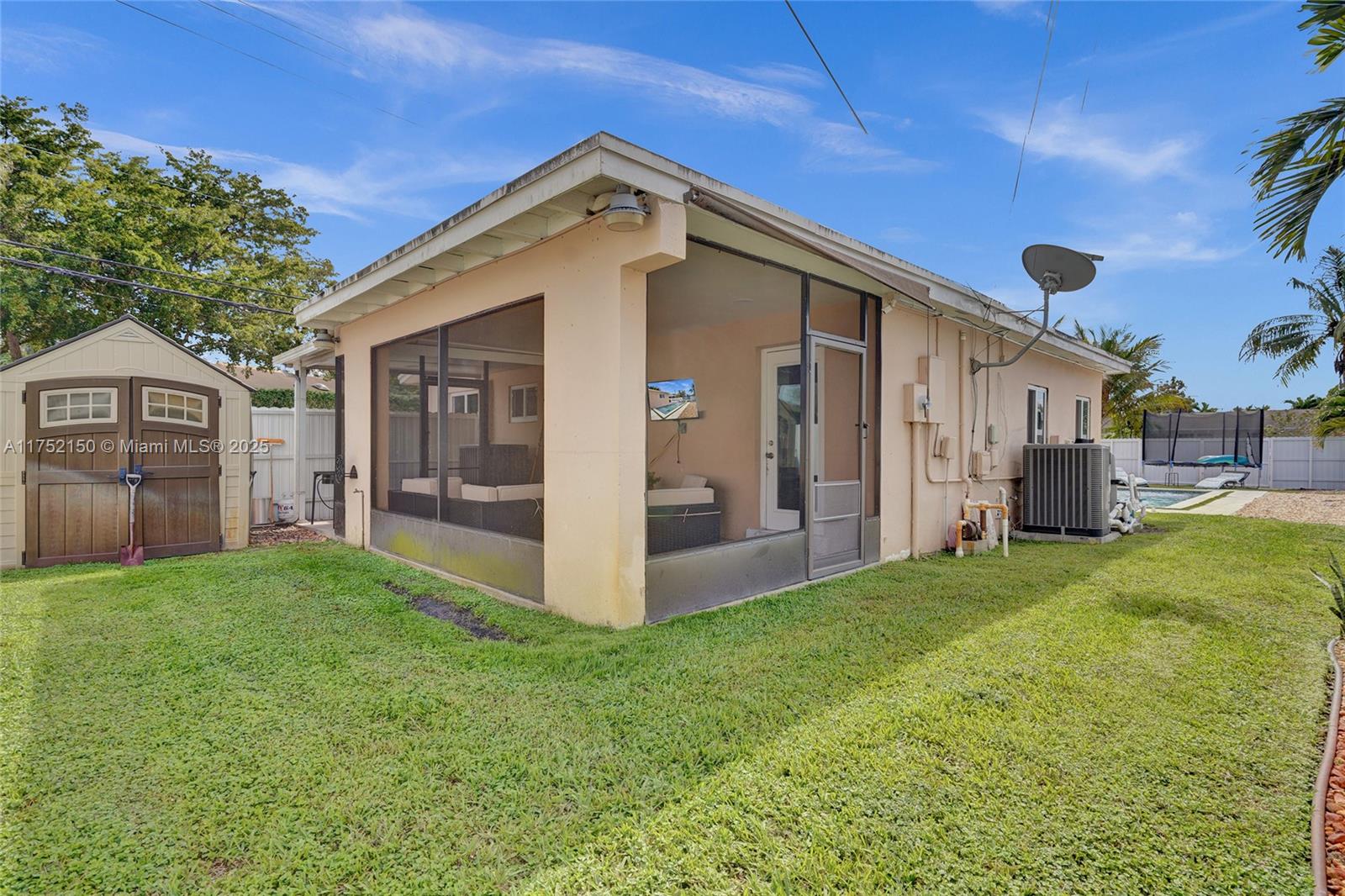 DRIFTWOOD ESTATES NO 10 - Residential