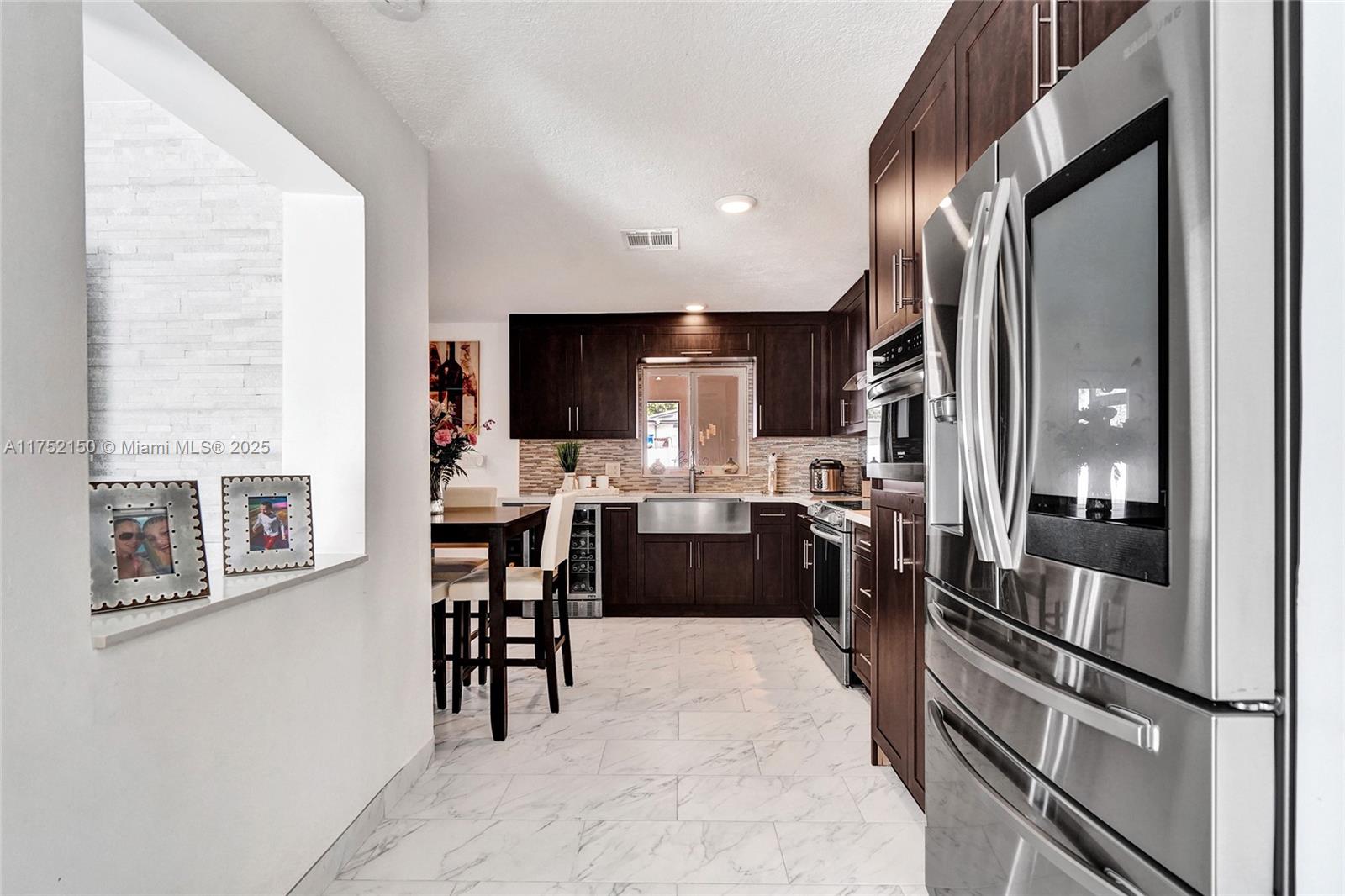 DRIFTWOOD ESTATES NO 10 - Residential