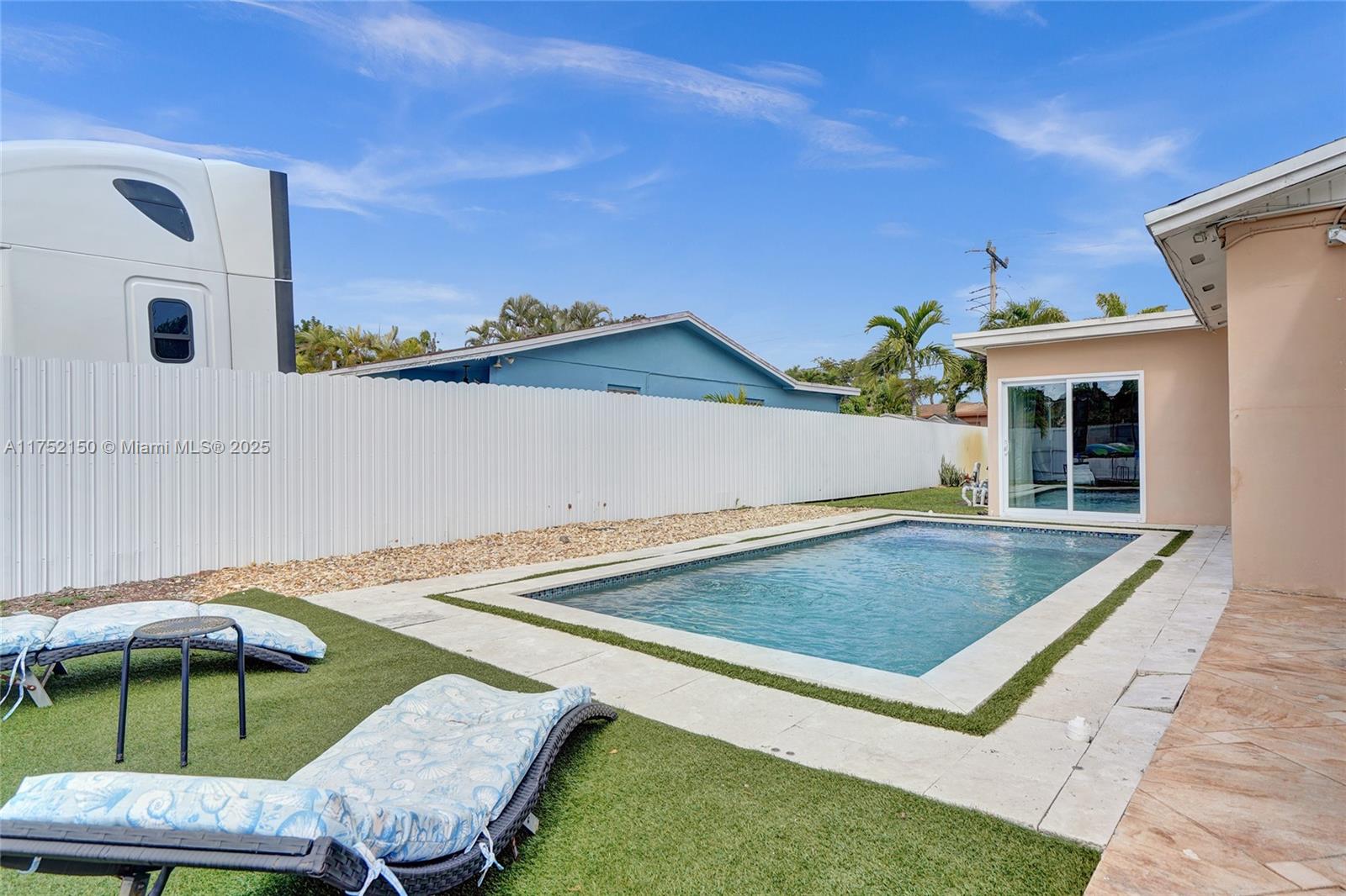 DRIFTWOOD ESTATES NO 10 - Residential