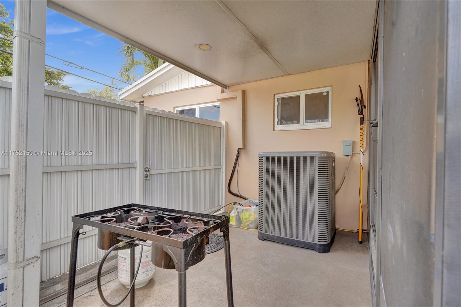 DRIFTWOOD ESTATES NO 10 - Residential