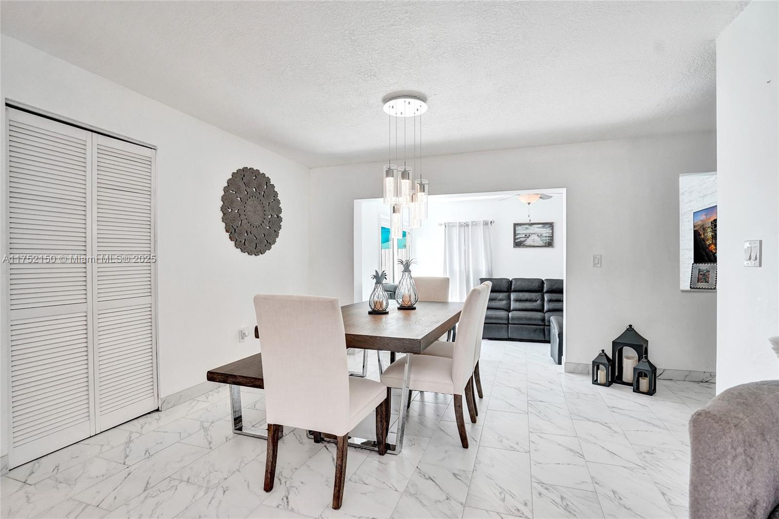 DRIFTWOOD ESTATES NO 10 - Residential