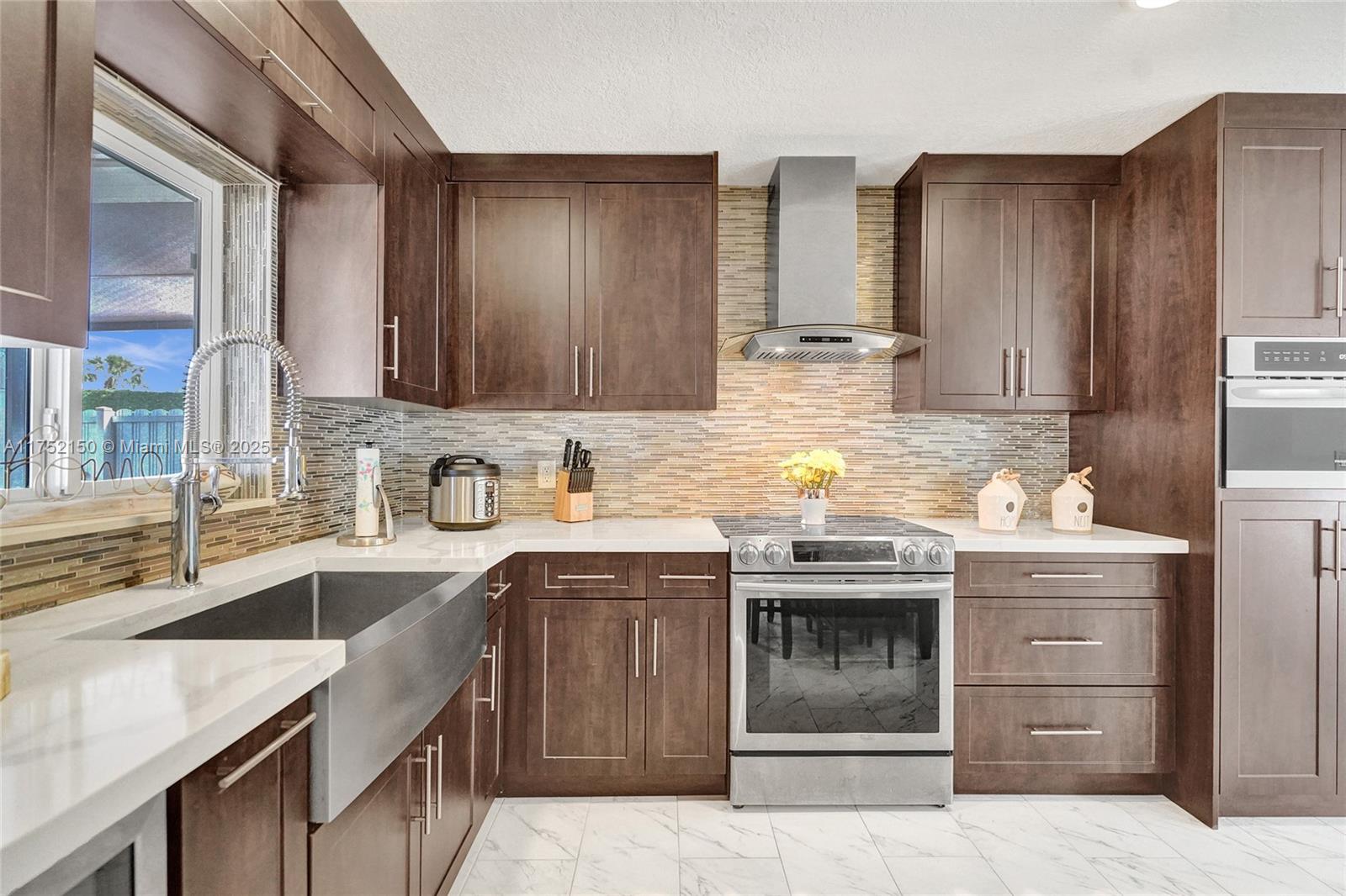 DRIFTWOOD ESTATES NO 10 - Residential