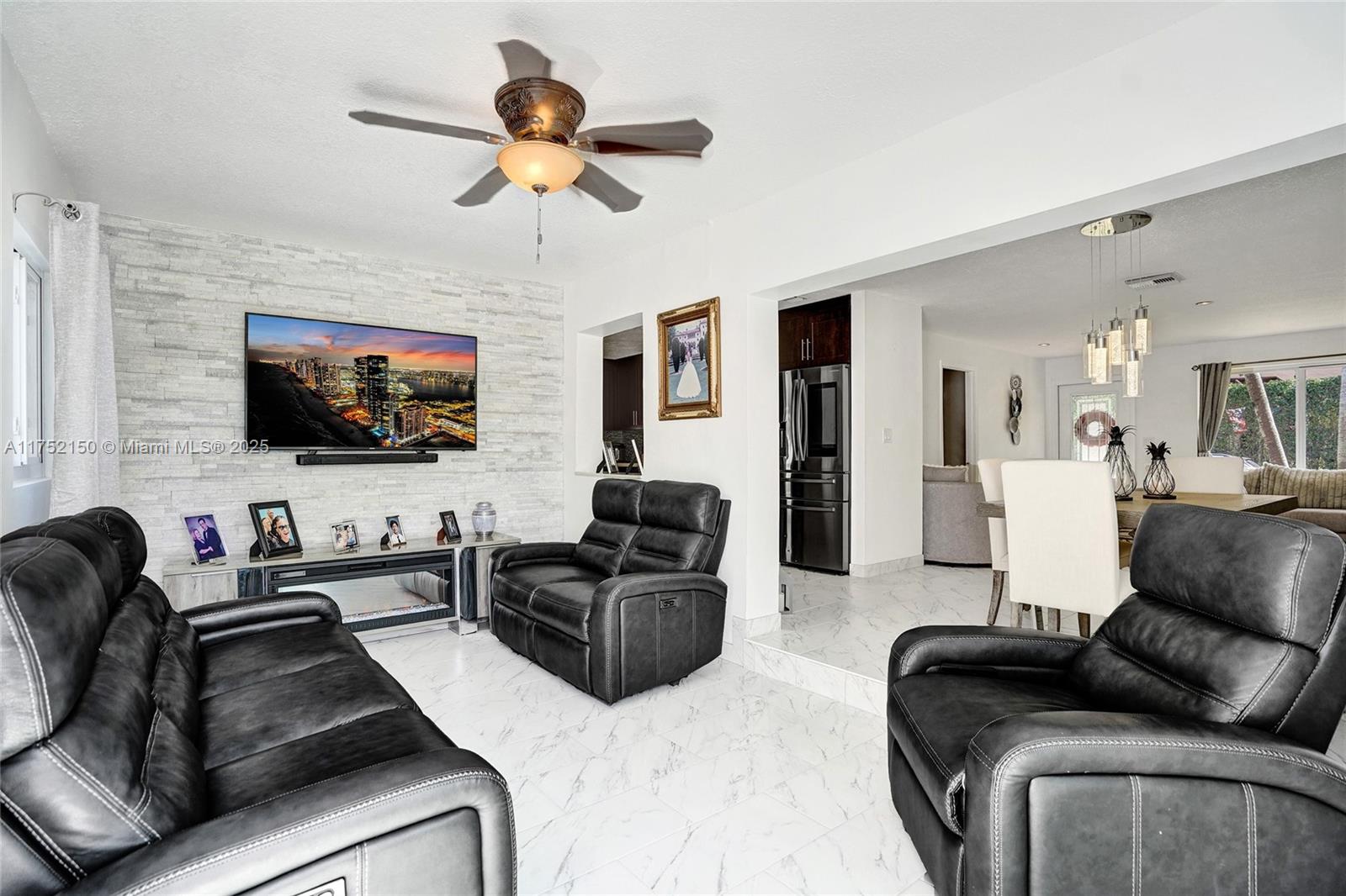 DRIFTWOOD ESTATES NO 10 - Residential