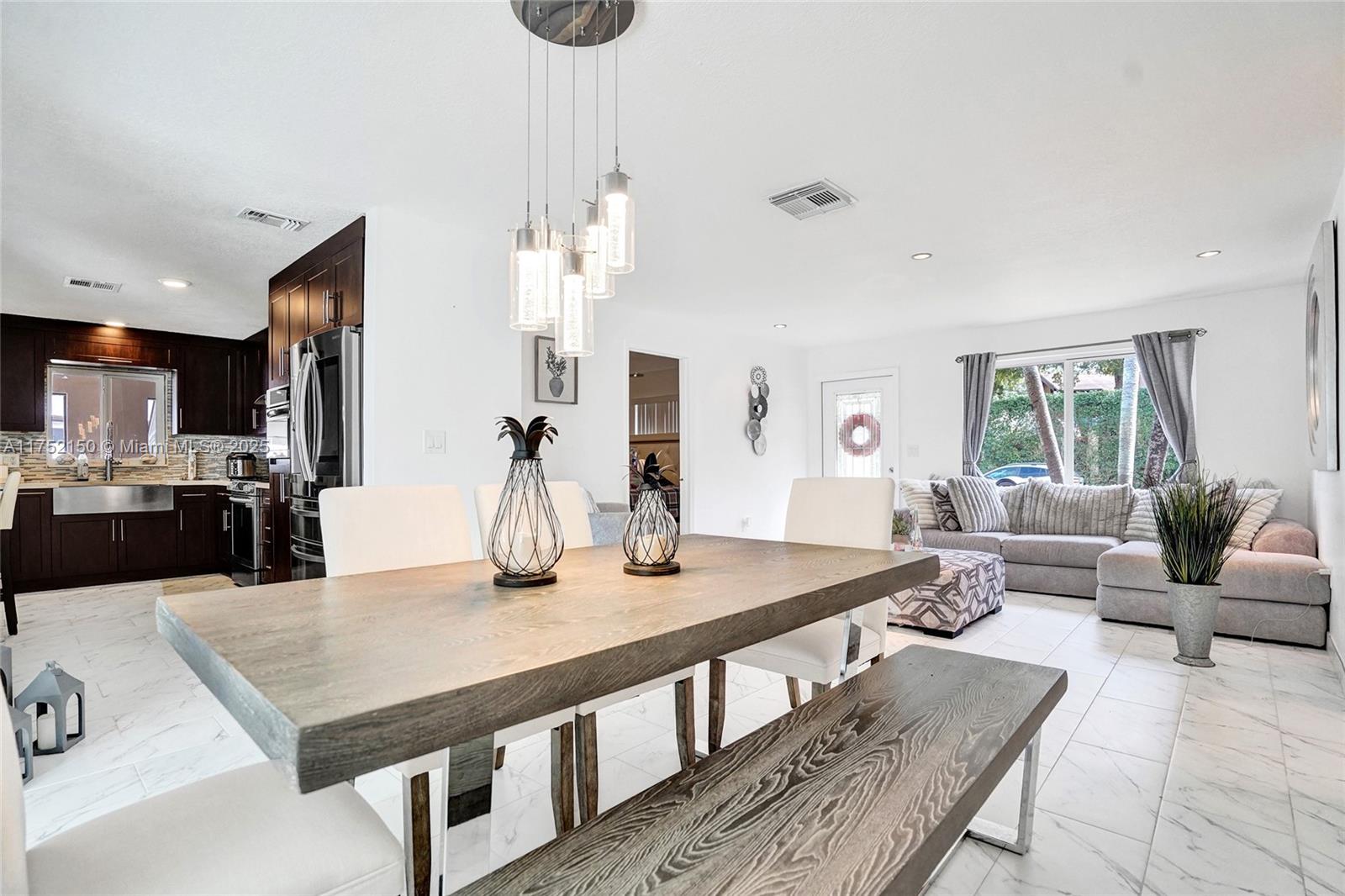 DRIFTWOOD ESTATES NO 10 - Residential