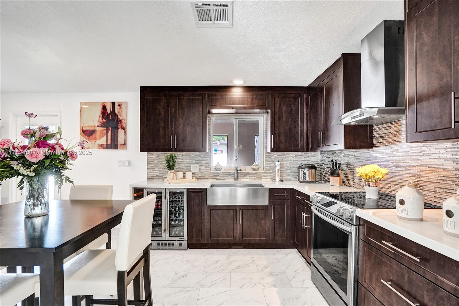 DRIFTWOOD ESTATES NO 10 - Residential