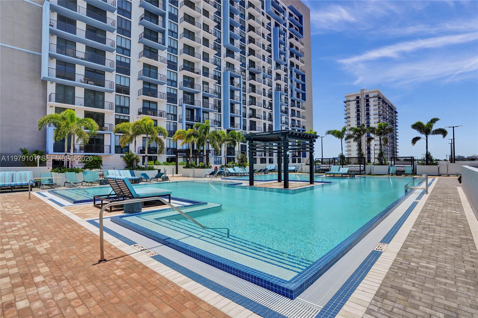 5350 PARK CONDO - Residential