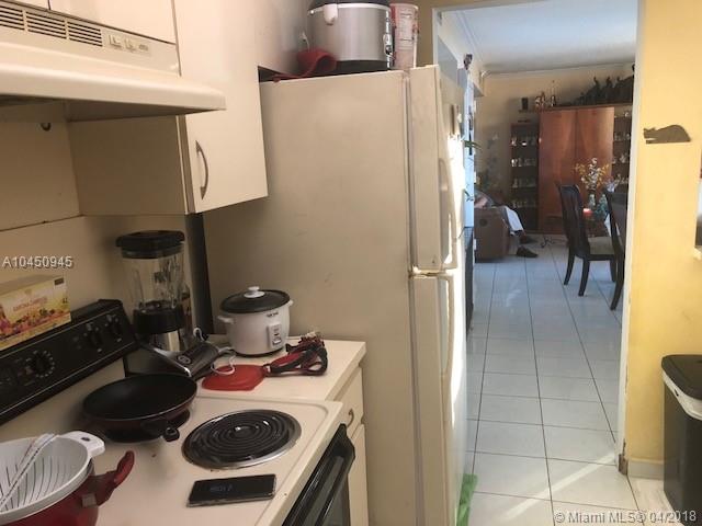 INTERNATIONAL PARK I COND - Residential