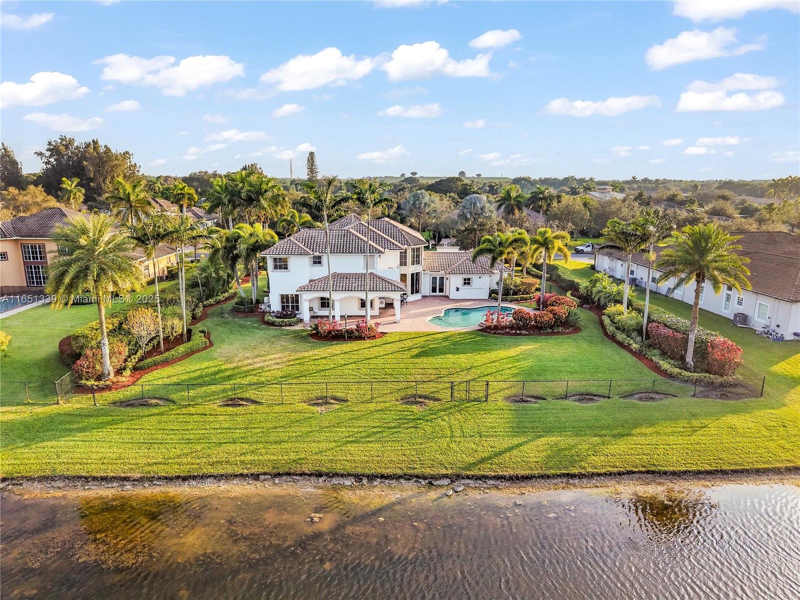 14403 S Jockey Cir S
