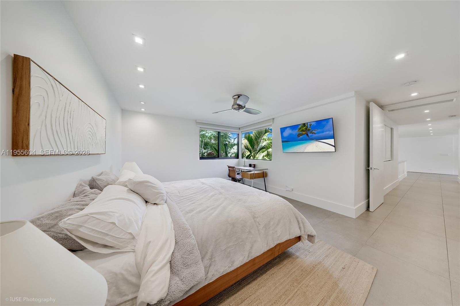 SUNSET ISLANDS-ISLAND NO - Residential