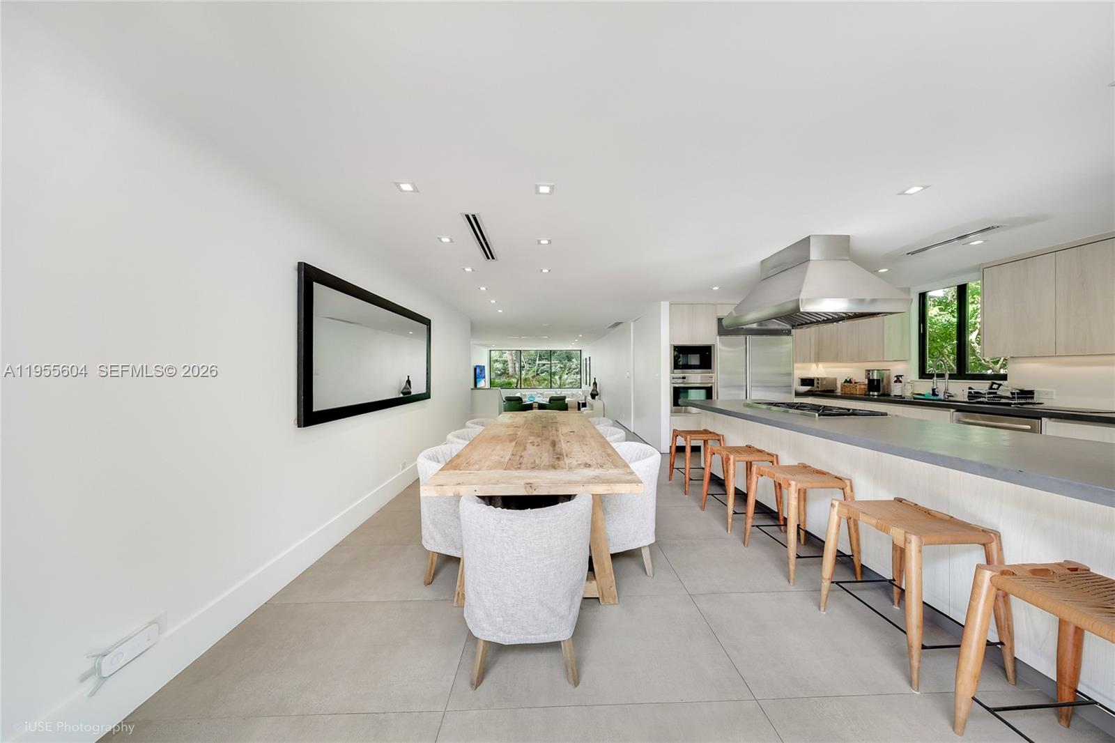 SUNSET ISLANDS-ISLAND NO - Residential