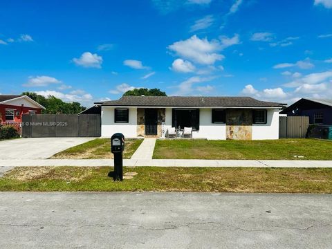 3763 NW 204th St Miami Gardens FL 33055