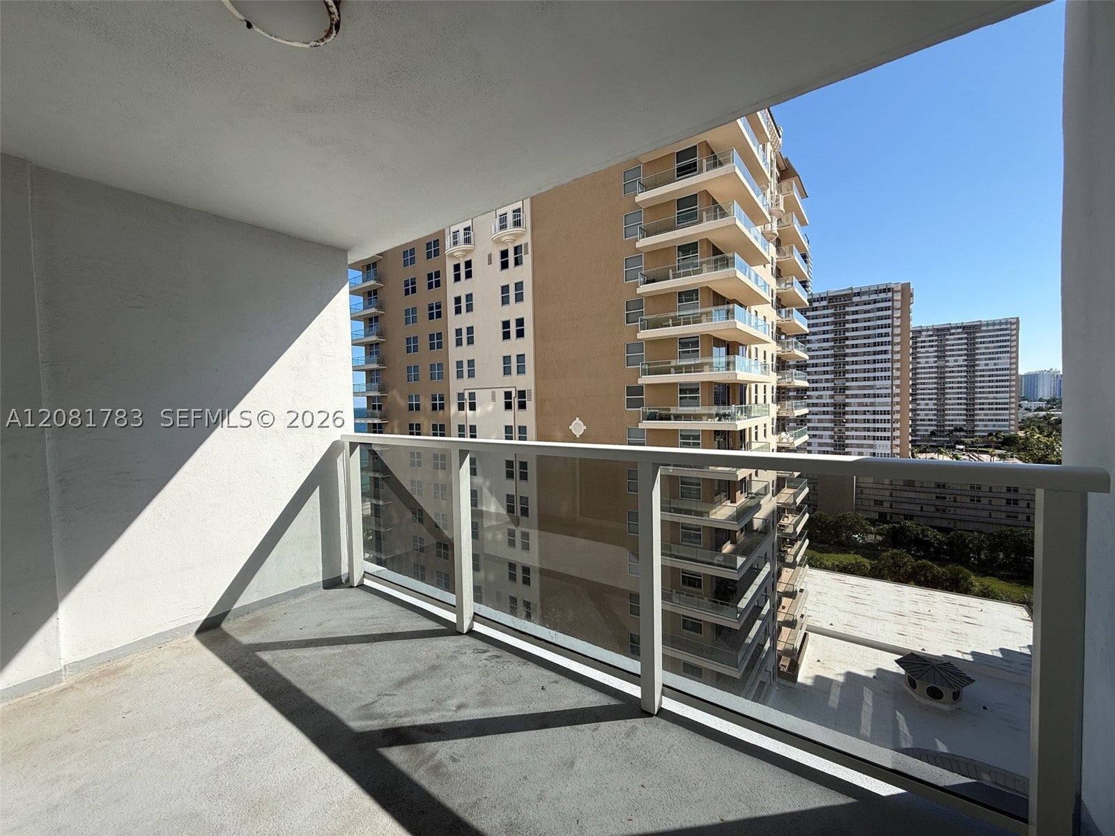 1904 S Ocean Dr 1206