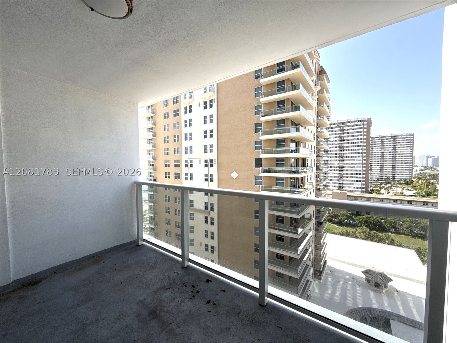 1904 S Ocean Dr 1206