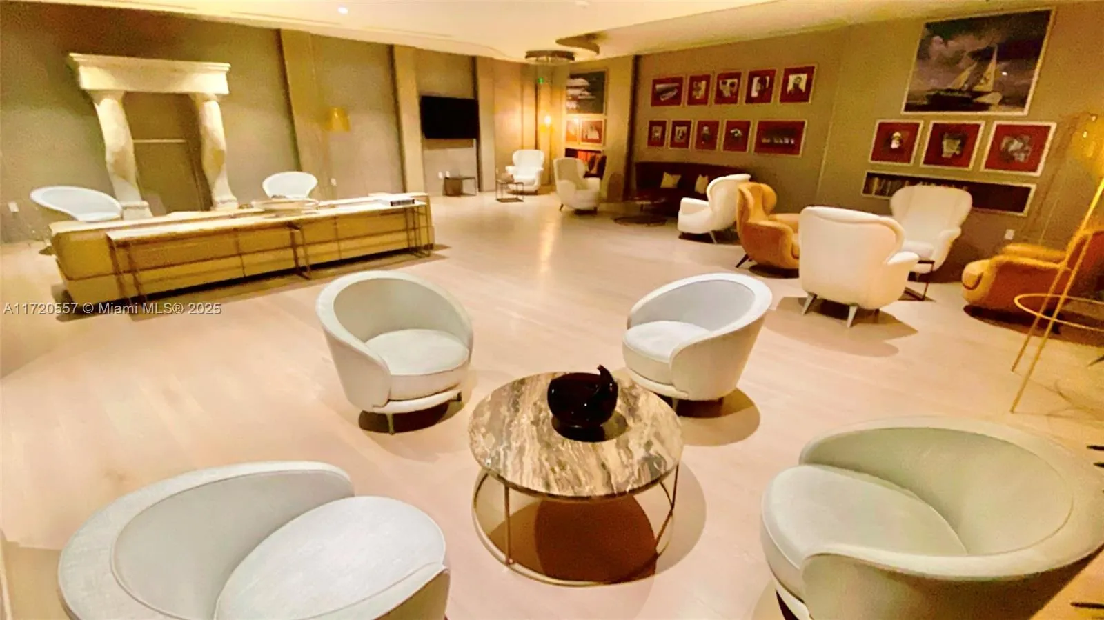 Miami, Florida 33131, United States, 3 Bedrooms Bedrooms, ,4 BathroomsBathrooms,Residential,Active,21098